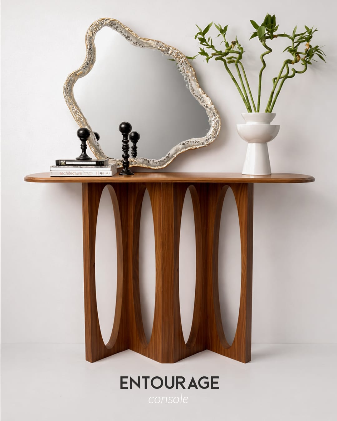 Entourage Console